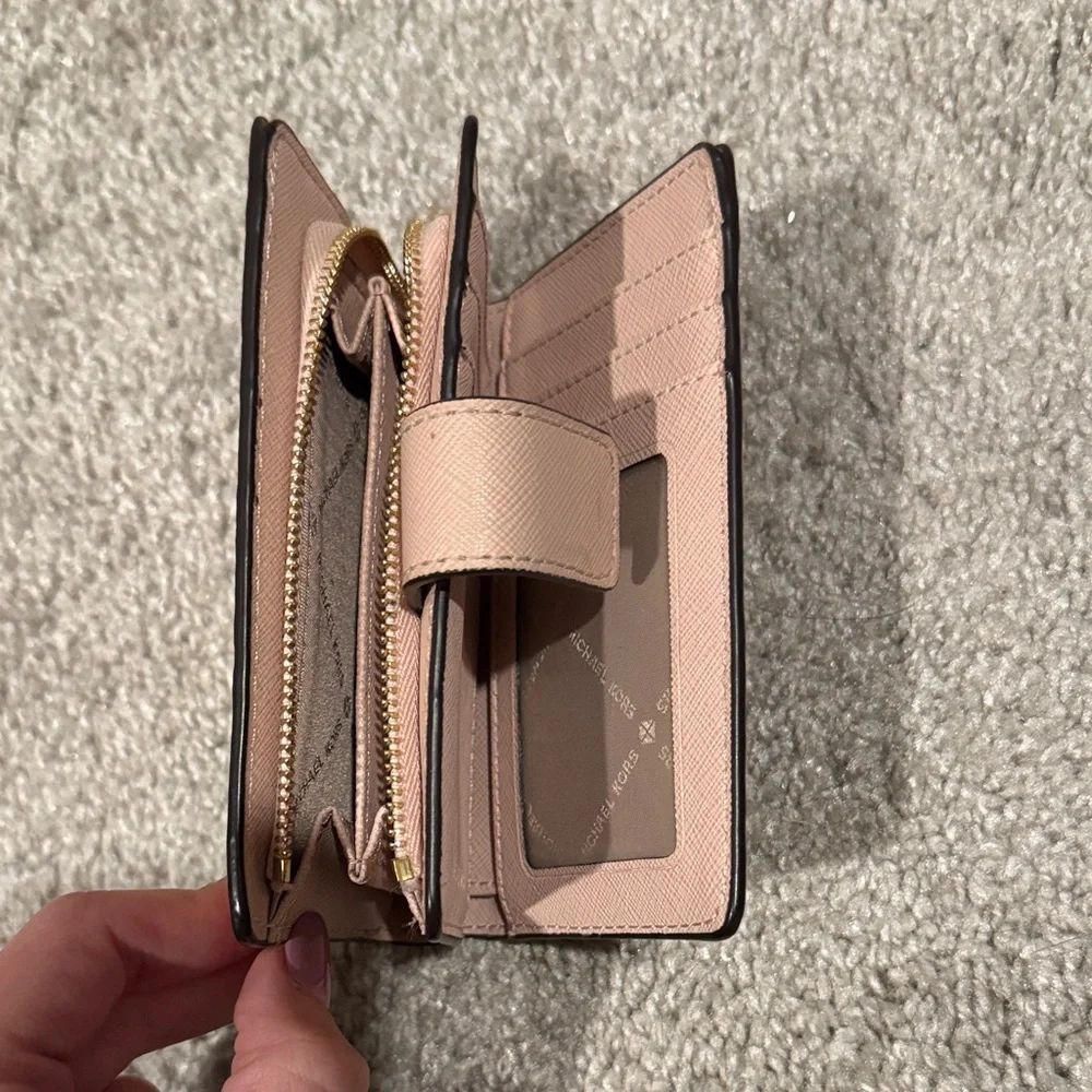 Michael Kors Blush Pink Wallet - Picture 2 of 2